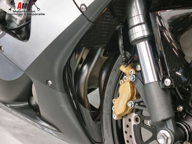 honda - cbr-900-rr-fireblade