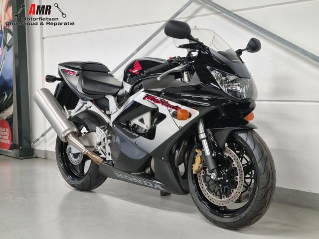 honda - cbr-900-rr-fireblade