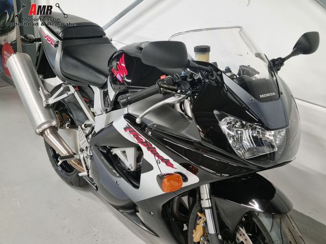honda - cbr-900-rr-fireblade