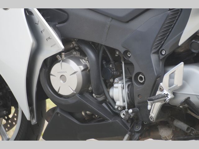honda - vfr-1200-f