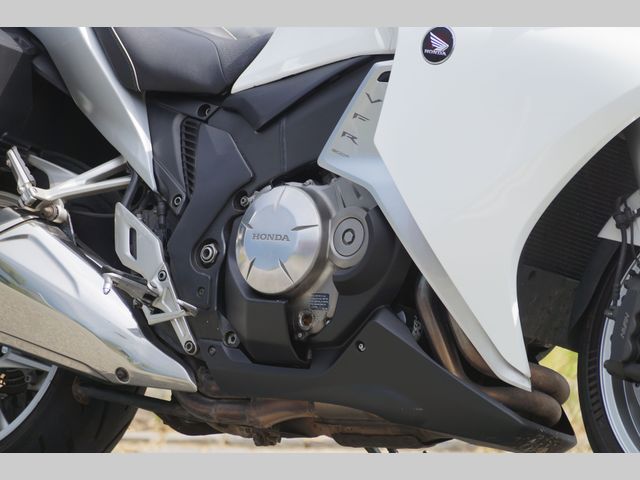 honda - vfr-1200-f