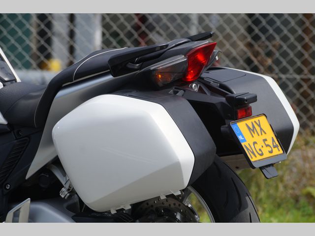 honda - vfr-1200-f