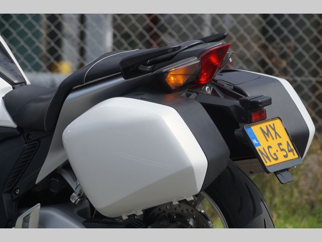 honda - vfr-1200-f