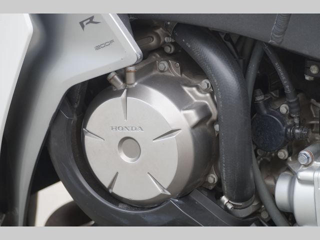 honda - vfr-1200-f