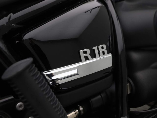 bmw - r-18-100-years