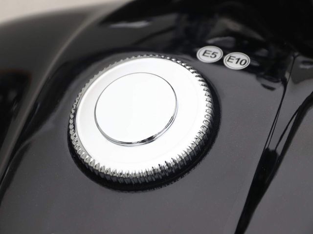 bmw - r-18-100-years