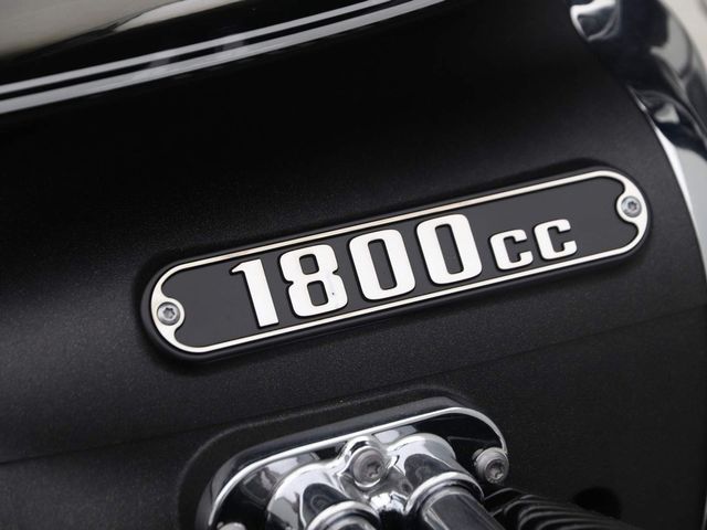 bmw - r-18-100-years