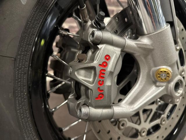 triumph - thruxton-rs