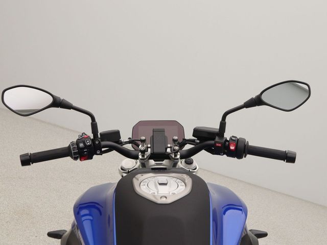 bmw - r-1300-r