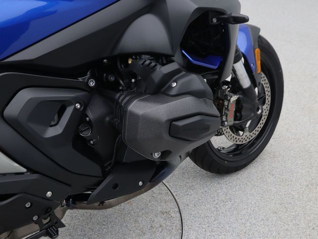 bmw - r-1300-r