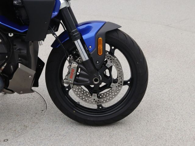 bmw - r-1300-r