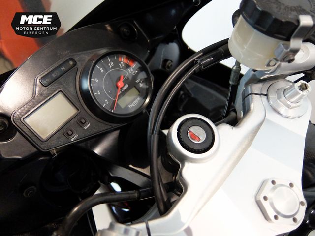 triumph - daytona-955i