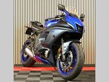 YAMAHA R7