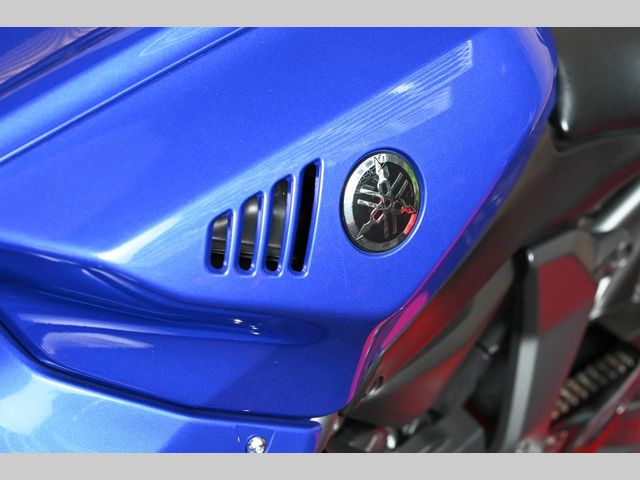 yamaha - r7