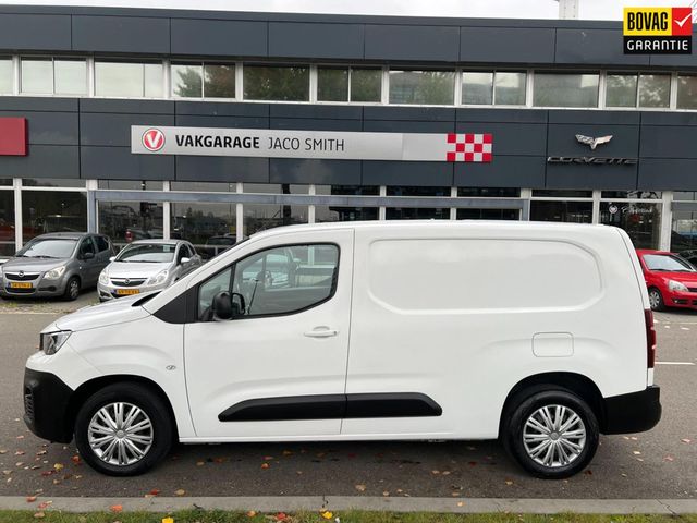 peugeot - metropolis-black-edition