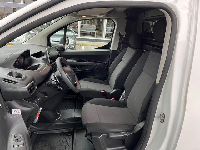 peugeot - metropolis-black-edition