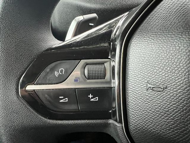 peugeot - metropolis-black-edition