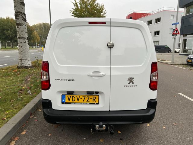 peugeot - metropolis-black-edition