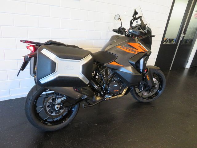 ktm - 1290-super-adventure-s