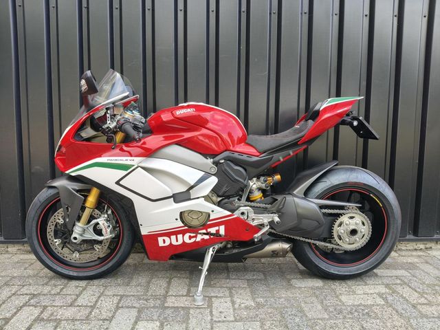 ducati - panigale-v4-speciale