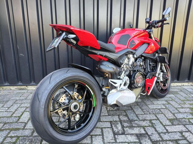 ducati - streetfighter-v4