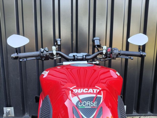 ducati - streetfighter-v4