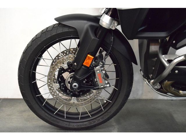 bmw - r-1300-gs-adventure