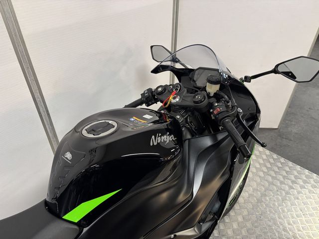 kawasaki - ninja-zx-6r