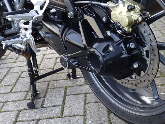 bmw - r-1200-rs