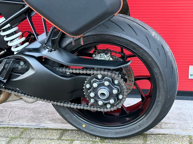 ktm - 1290-super-duke-r