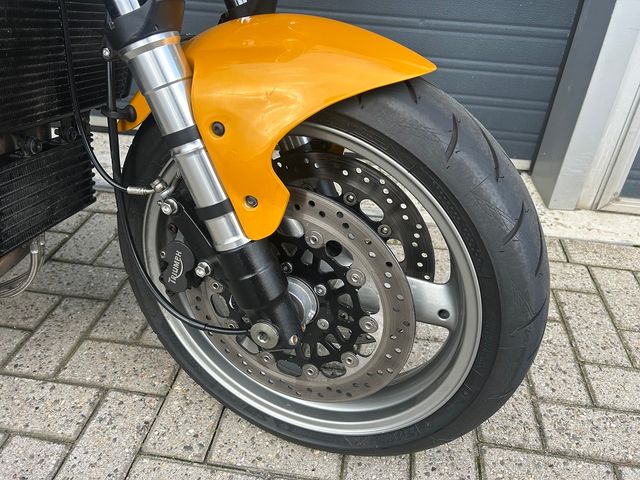 triumph - 955-i-speed-triple