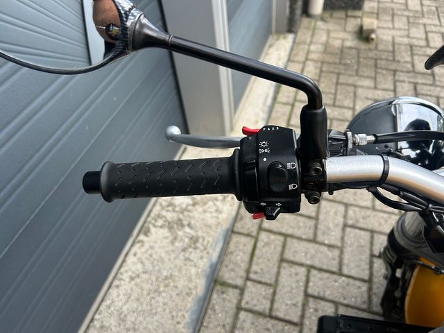 triumph - 955-i-speed-triple
