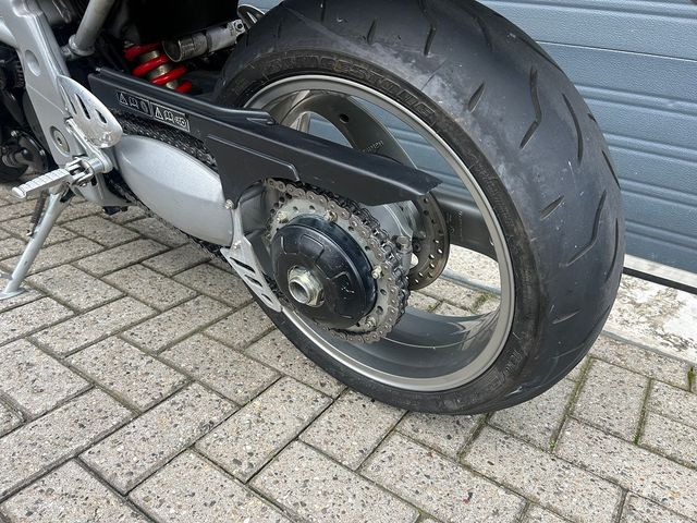 triumph - 955-i-speed-triple