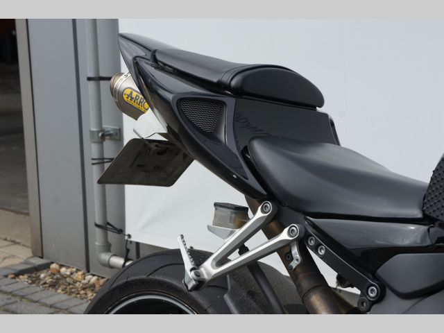 honda - cbr-1000-rr-fireblade