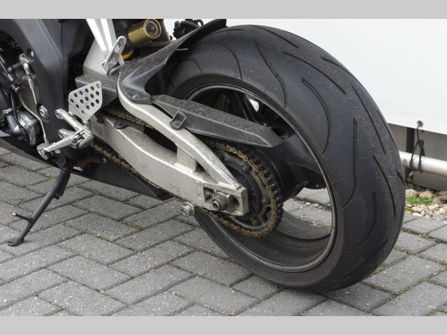 honda - cbr-1000-rr-fireblade