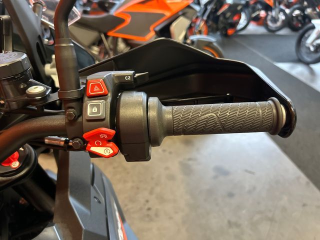 ktm - 1290-super-adventure-s