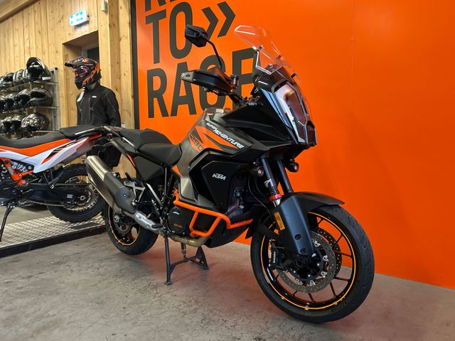 ktm - 1290-super-adventure-s
