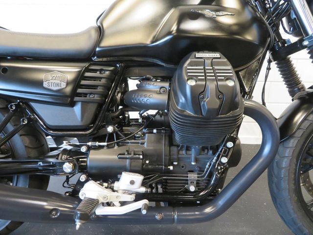 moto-guzzi - v-7-iii-stone