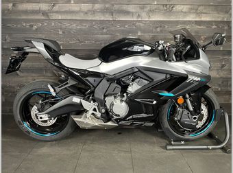 Cfmoto 675 SR-R 2026 nieuw