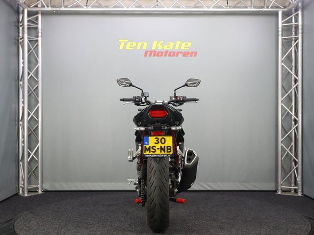 honda - cb-750-hornet