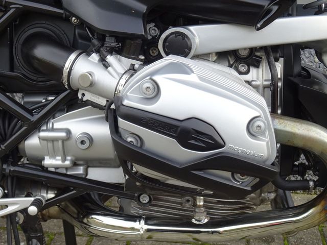 bmw - r-1200-r
