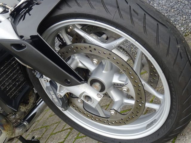 bmw - r-1200-r