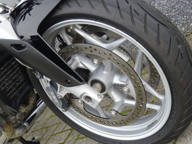 bmw - r-1200-r
