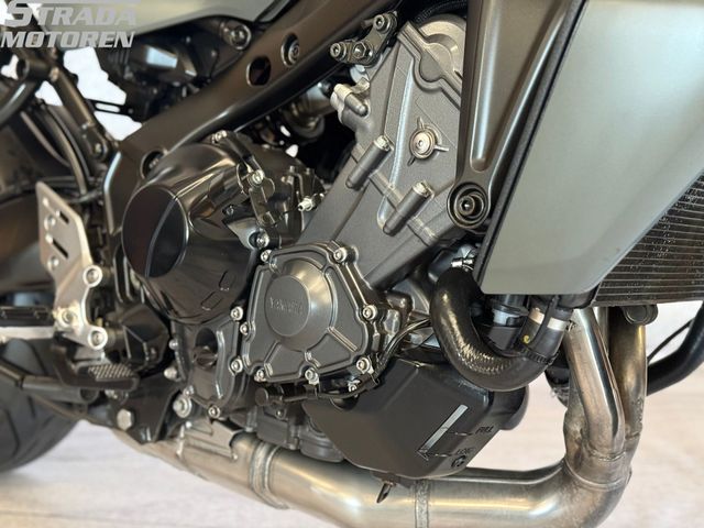 yamaha - tracer-9