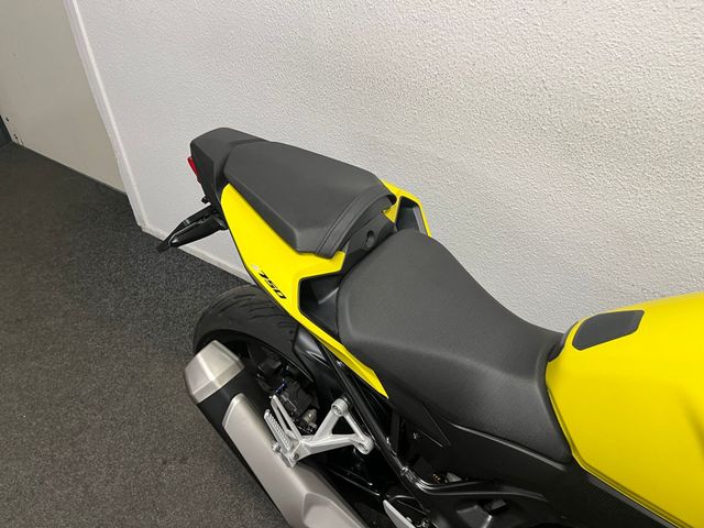 honda - cb-750-hornet