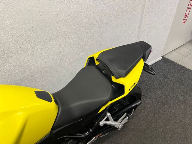 honda - cb-750-hornet
