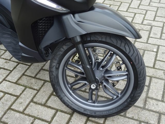 piaggio - beverly-400-s