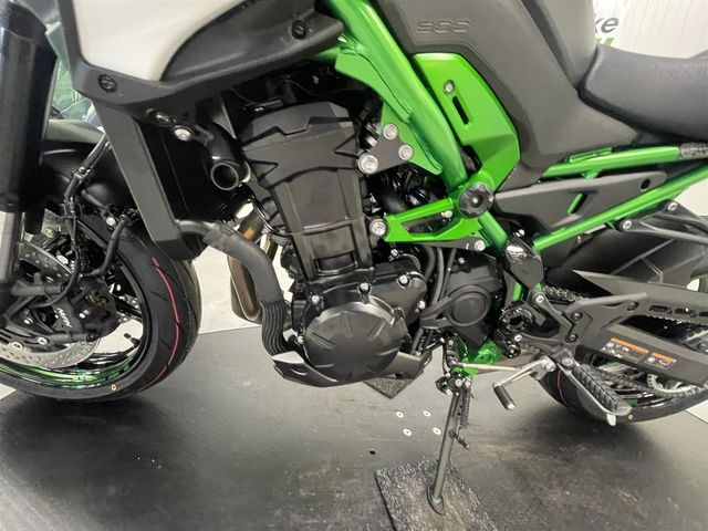 kawasaki - z900