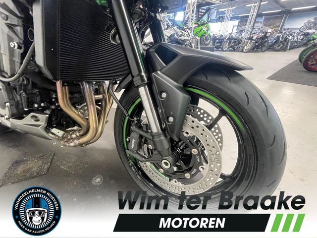 kawasaki - z900