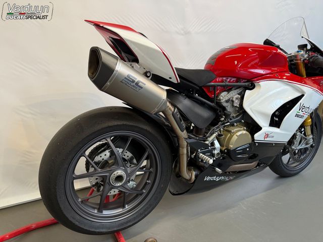 ducati - panigale-v2-bayliss